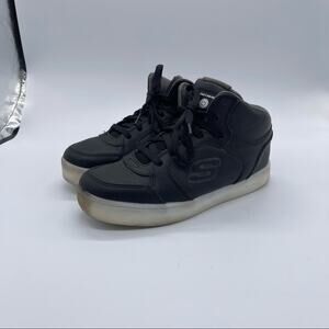 Skechers, Light Up Sneakers, Size 5.5 Youth. 11 light settings on each shoe!